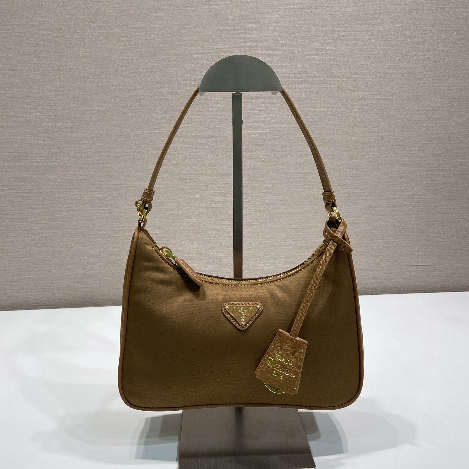 Pra*a top handle bags